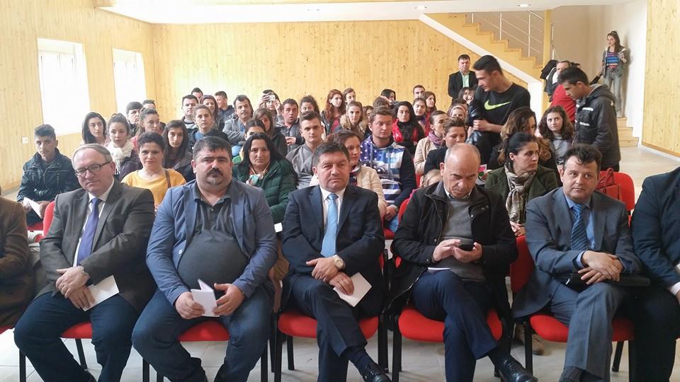 Eduart Ndocaj kujton pallatin e pionerve, organizon aktivitet frankofonie