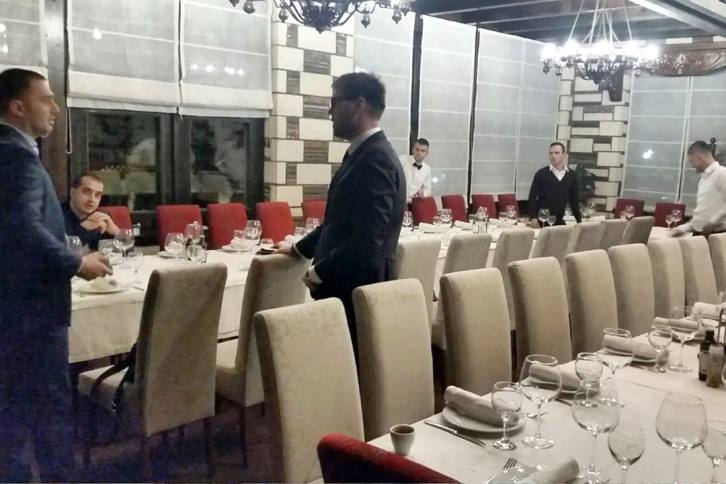 FOTO/ Policia e Shtetit paguan darkën e 36-vjetorit të lindjes së Ministrit Saimir Tahiri