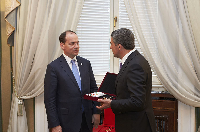 Presidenti Nishani dekorohet nga Presidenti i Bullgarisë, Rosen Plevneliev, me Urdhrin “Stara Planina” të Gradës së Parë