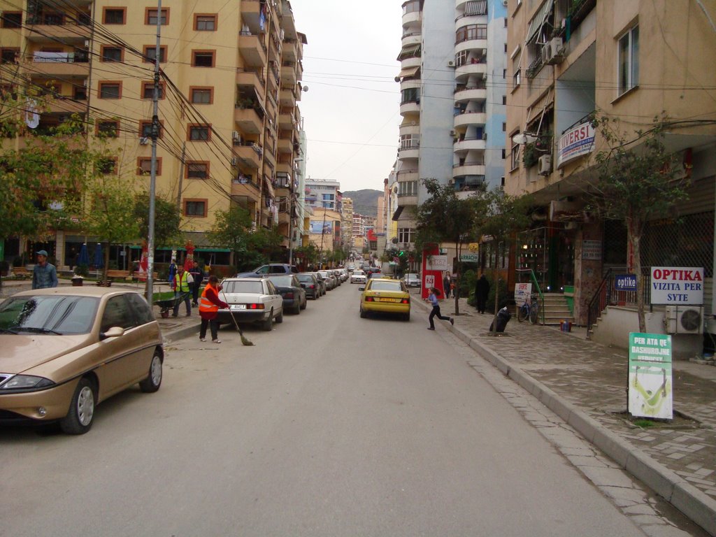 Komuna e Parisit ende pa drita; në errësirë prej natës së kaluar, asnjë reagim nga OSHEE