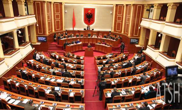 DEBATET NË KUVEND/ Reforma në Drejtësi, mazhoranca kundër propozimeve të opozitës