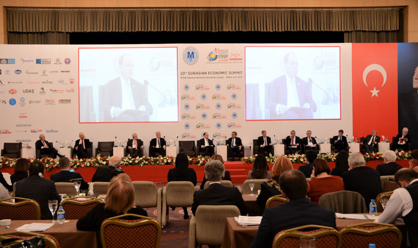 FOTO GALERI/ Presidenti Nishani në Samitin e 20-të Ekonomik të Euroazisë, “Njerëzimi në Udhëkryq”