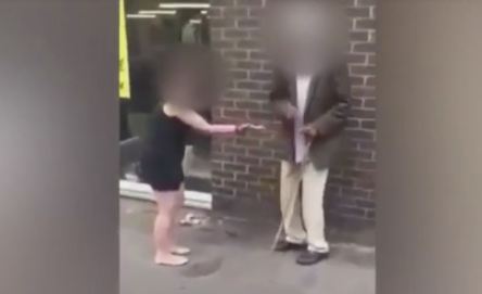 VIDEO/ I moshuari nuk e paguan prostitutën pas seksit, ajo e ndjek me vrap ai e godet me bastun