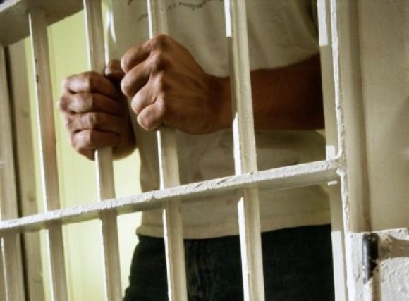 Për një ‘like’ në Facebook rezikon 32 vjet burg