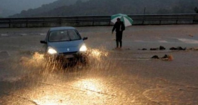 “Paralajmërimi i Ministrisë së Brendshme: Në datat 7 dhe 8 nëntor shira dhe përmbytje, ja zonat problematike”