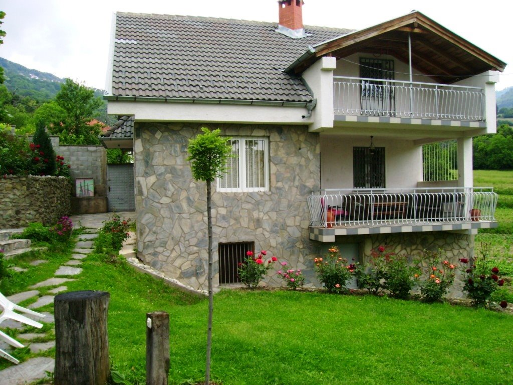 Ja çfarë gjeni gjithmonë në shtëpinë e një njeriu të lumtur