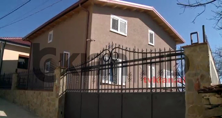 VIDEO/ Admir Murataj “beu i ri” që i bënte karshillëk Prezëz me vilën luksoze