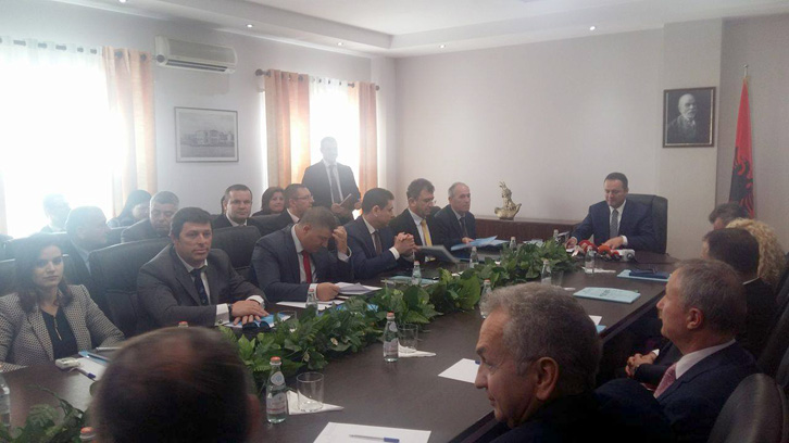 Adriatik Llalla: Vrasjet me uniforma policie sfidë e grupeve kriminale ndaj shtetit