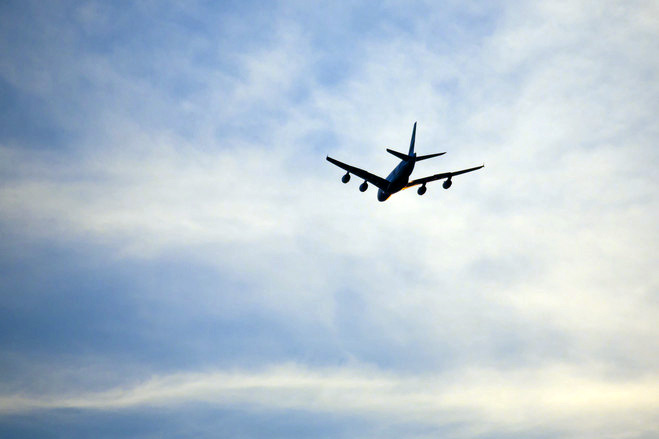 Avioni amerikan zhduket në hapësirën ajrore shqiptare, dy F-16 e gjejnë në hapësirën greke