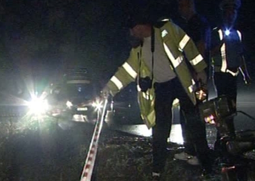 Bien në liqenin e Komainit makina, vdes babai, plagoset djali