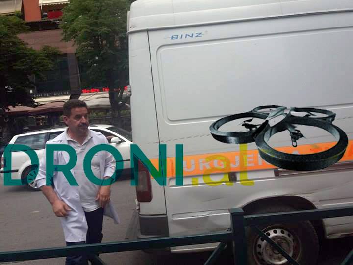 FOTO EKSKLUZIVE/ Tiranë, aksident rrugor, motorri përplas kalimtarin