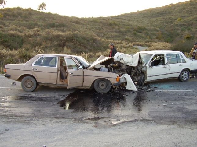 Aksident në aksin Levan-Tepelenë, përplasen dy automjet vdes 5-vjeçari plagosen tre të tjerë
