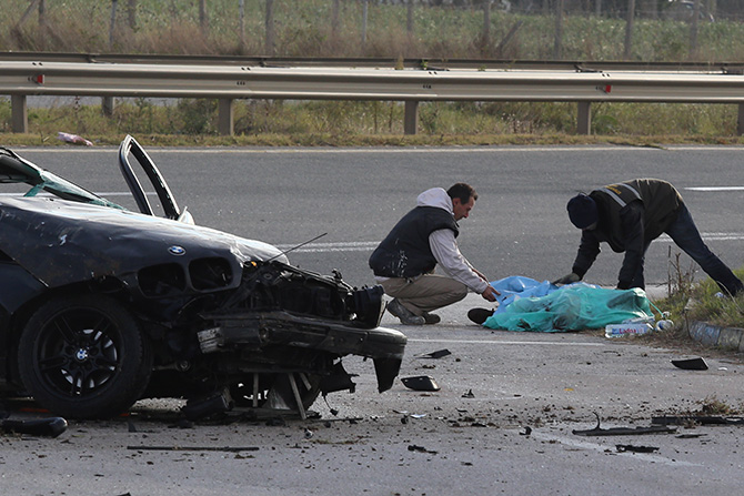 Aksident në aksin Fushë Krujë-Tiranë, makina përplas për vdekje 30 vjeçarin