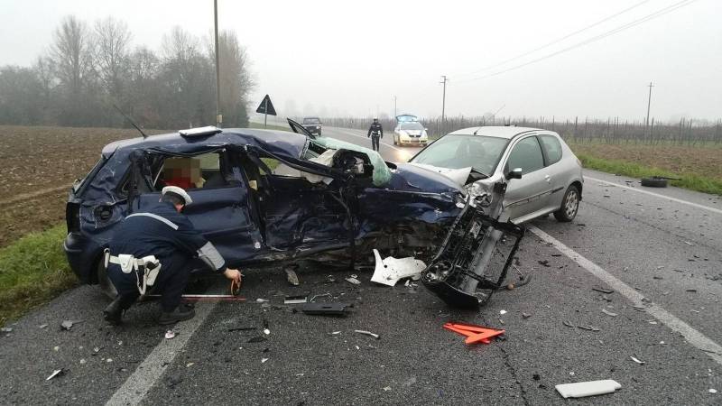 FOTO/Vdes një shqiptar në aksident në Itali