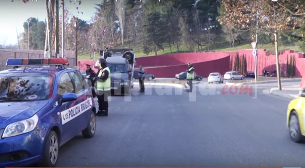 Aksidenti i tretë sot, vritet polici në Sauk