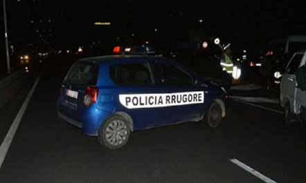 Përplas këmbësorin për vdekje në Vorë, largohet nga vendngjarja