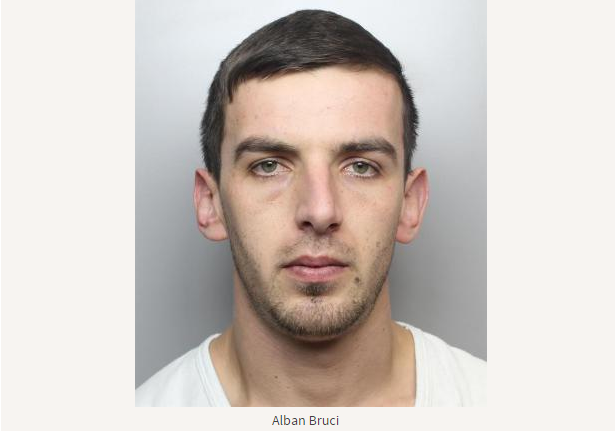 Britani, shqiptari i pastrehë shpërndante kokainë me taksi për të mos rënë në sy