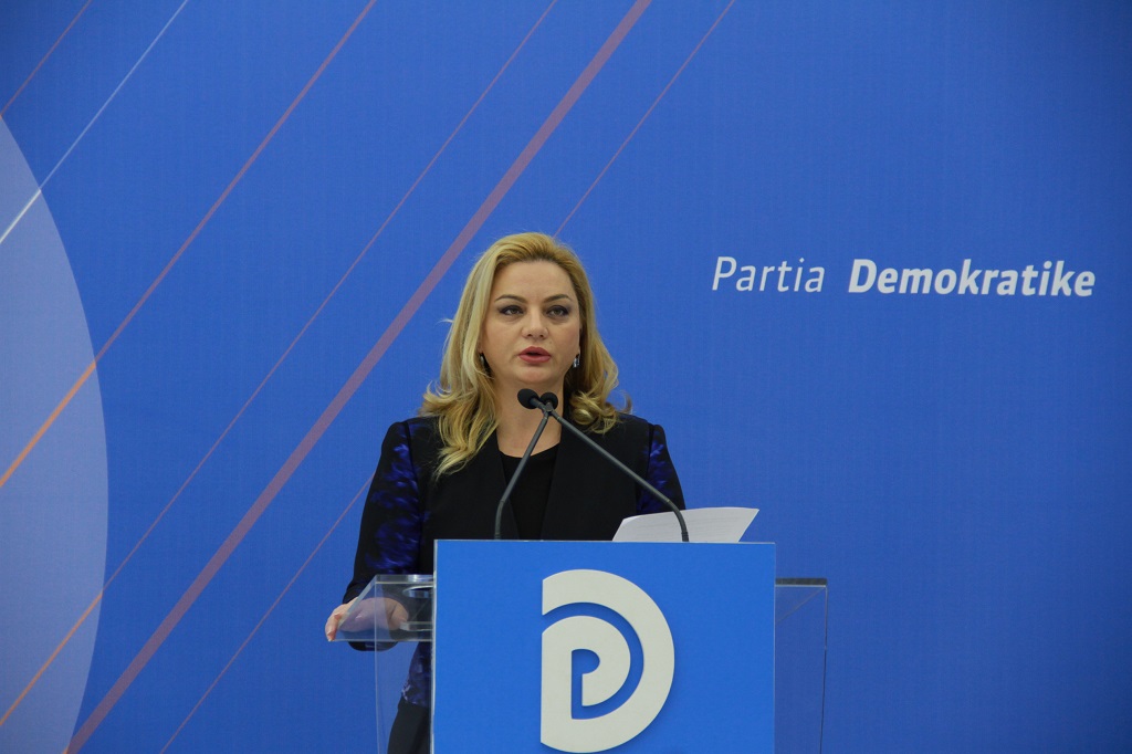 Vokshi: Rama zgjodhi “Facebook” dhe “Twitter” për të bërë sarkazëm me shqiptarët në mjerim