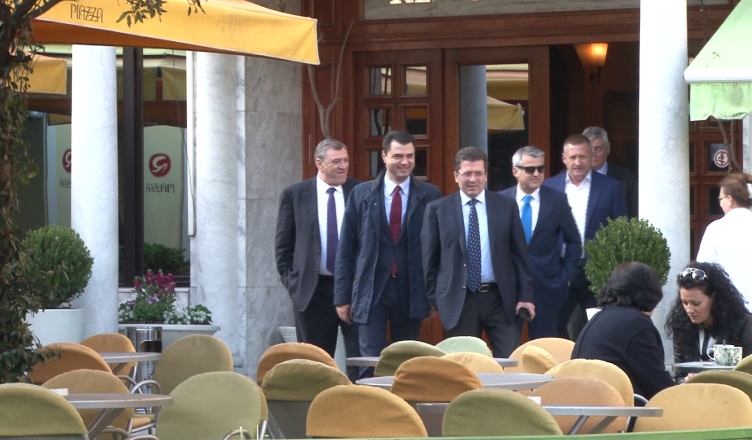 Basha, drekë tjetër sot me ambasadorë të vendeve të BE-së