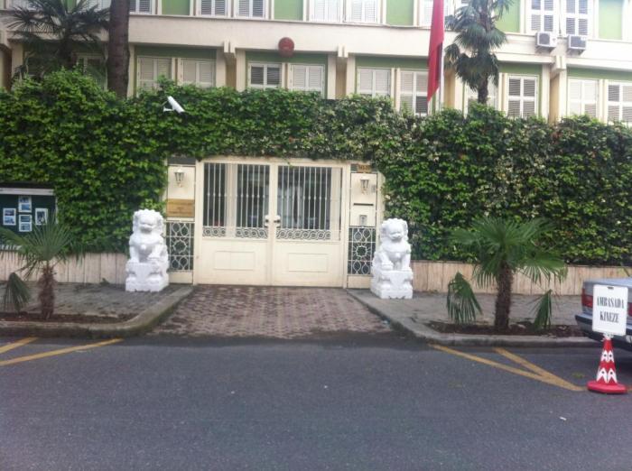 Qeveria blen vilën e ambasadës kineze