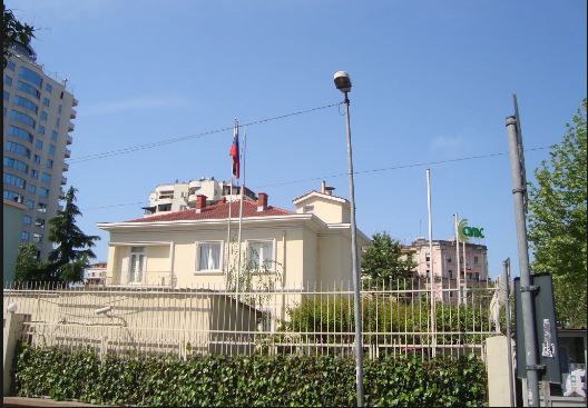 ZERI I AMERIKES/Tek cilët po shfaqet ndikimi rus në Shqipëri