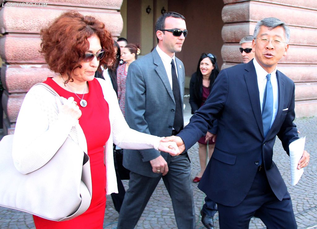 AGRON GJEKMARKAJ/Heshtja e ambasadorëve për hashashin