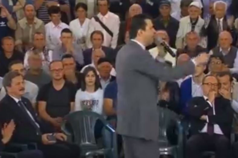 Ambasador në cadrën e opozitës