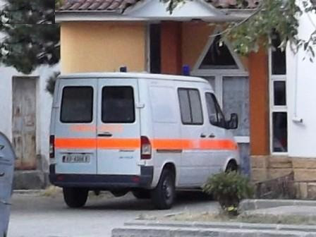 Durrës, digjet brenda banesës 80-vjeçari