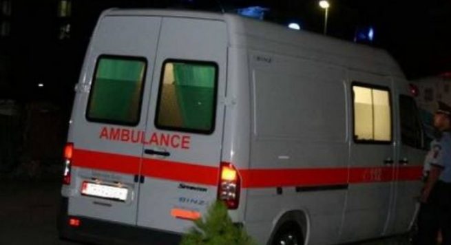 Aksidentohet në autostradën Tiranë – Durrës, vdes në spital 45-vjeçarja