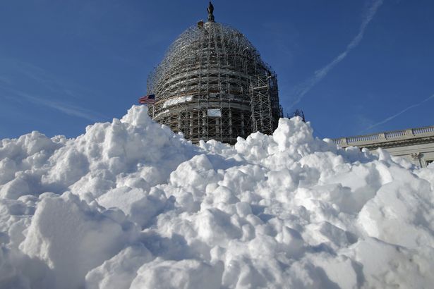 50 milionë amerikanë në pritje të stuhisë monstër, zbrazen marketet
