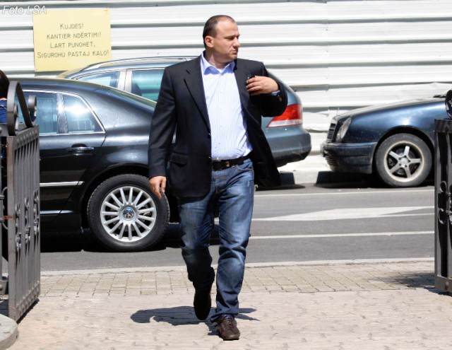 “Me çu ambasador një hajdut e një kontrabandist!”