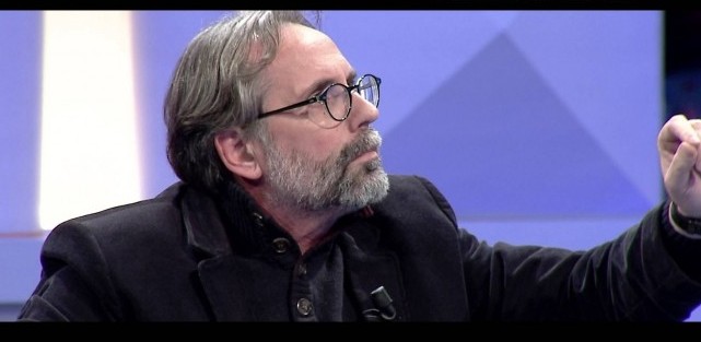 Blushi-Stefanit: Në fund të emisionit do të jap teserën time!