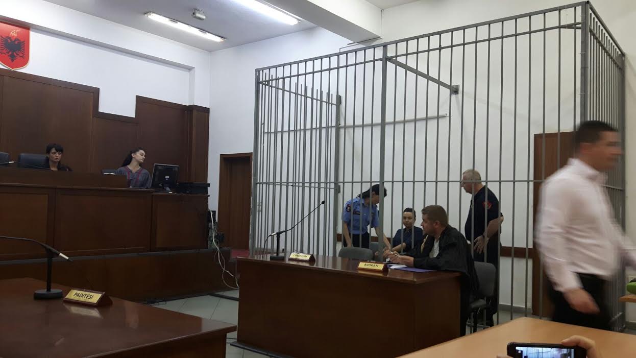 FOTO EKSKLUZIVE/ Anjeza Shabani gjatë seancës gjyqësore