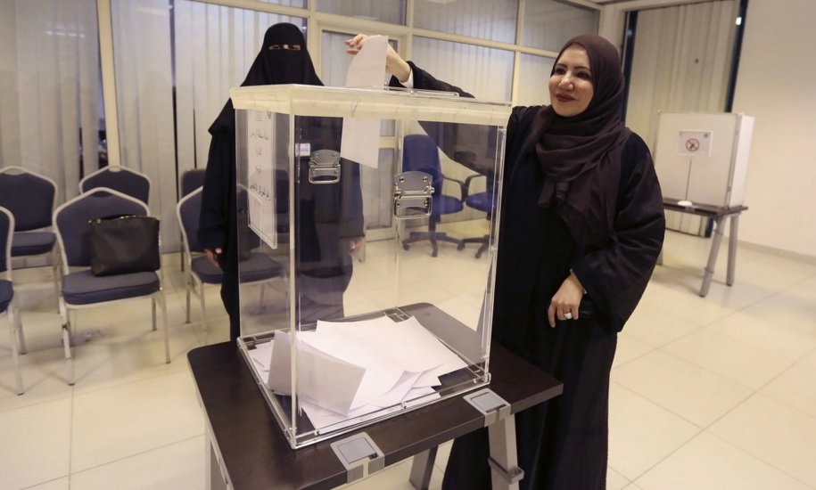 HISTORIKE/ Në Arabi zgjidhen me votë vetëm 4 gra