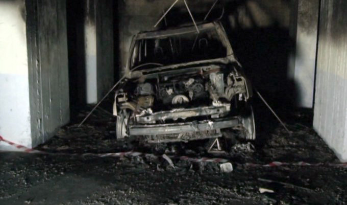 Durrës, digjet “Range Rover”-i Ardian Çelës, kreut të OSHEE