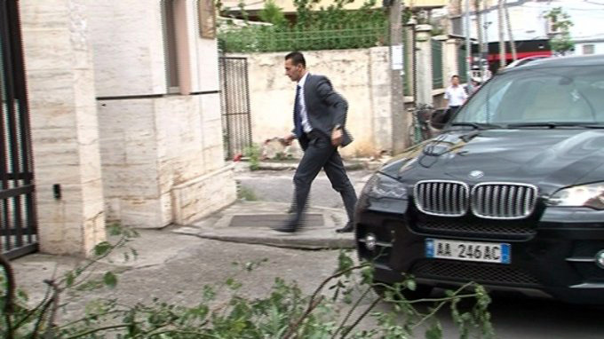 PËRGJIMI/ Prokuroria thërret dhe pyet për pajisjen,  zëvendësdrejtorin  e Policisë