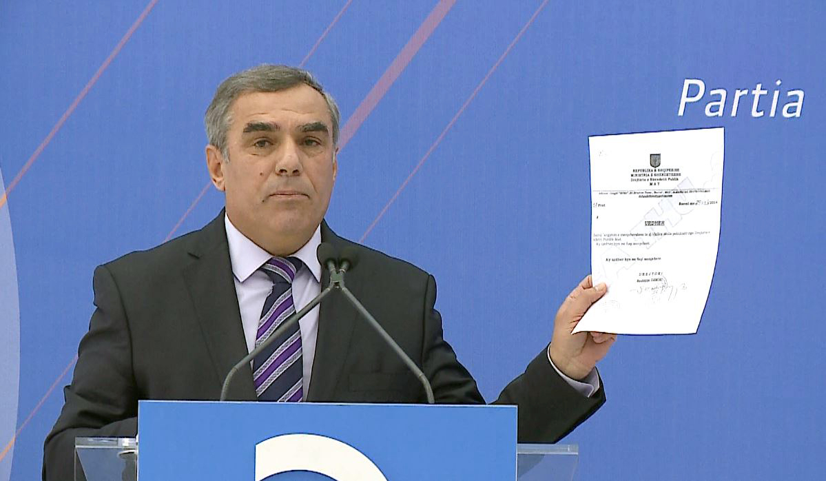 Elbasan, dhunë në fushatë, rrihet pjesëtari i stafit elektoral të Ardian Turkut