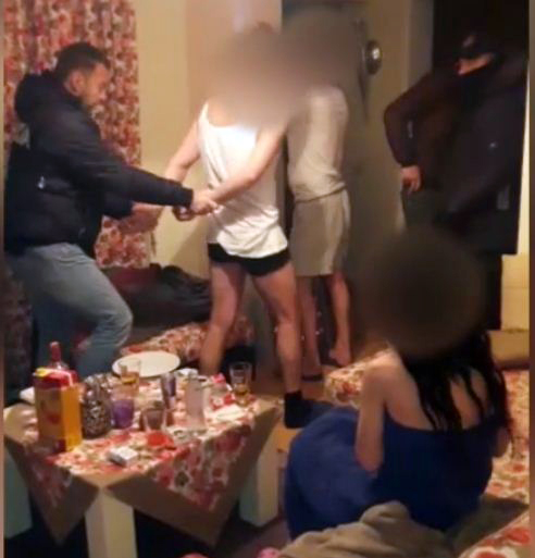 VIDEO/ Tiranë, Ja si u prangosën anëtarët e rrjetit të prostitucionit