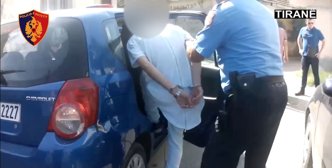 VIDEO/ Arrestohet adoleshenti që fshehu pistoletën me të cilën u vetëplagos shoku i tij
