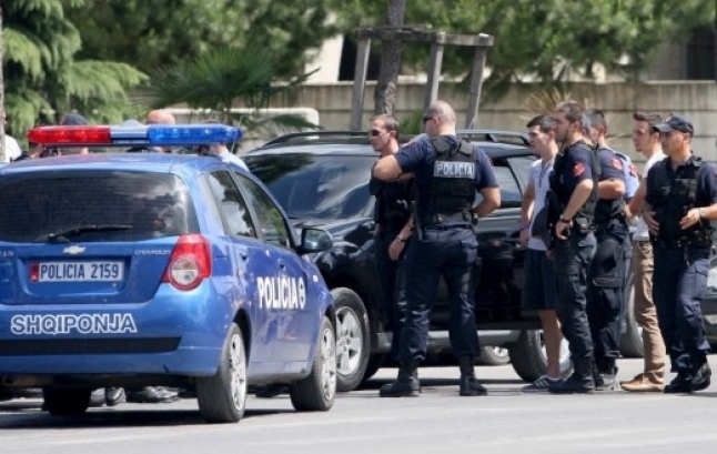 Vlorë, ndërtuan pa leje pallat 12 kate, arrestohen 6 persona, mes tyre kreu i INUV-it