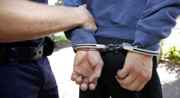 Vlorë arrestohet 30 vjeçari, dhunoi fizikisht gruan