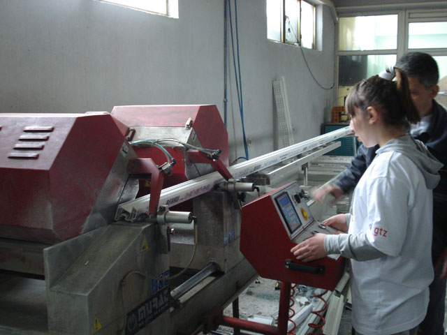 Arsimi profesional, Klosi paralajmëron lehtësira për ata që duan të ndjekin këto shkolla