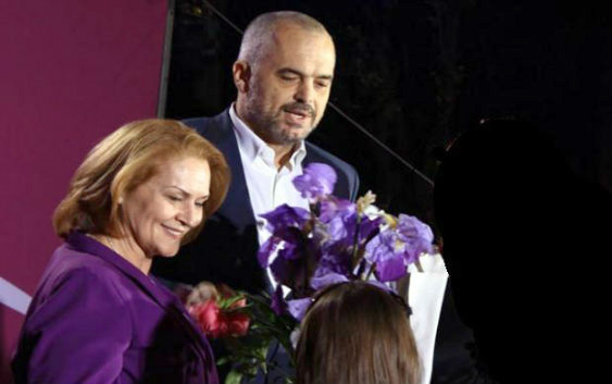 Arta Dade “ua mbledh” ministrave, i detyron të raportojnë para deputetëve