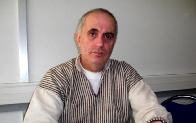 Artan Fuga: Qyfyret elektorale nga fshati po më bëjnë ta fus televizorin në frigorifer…