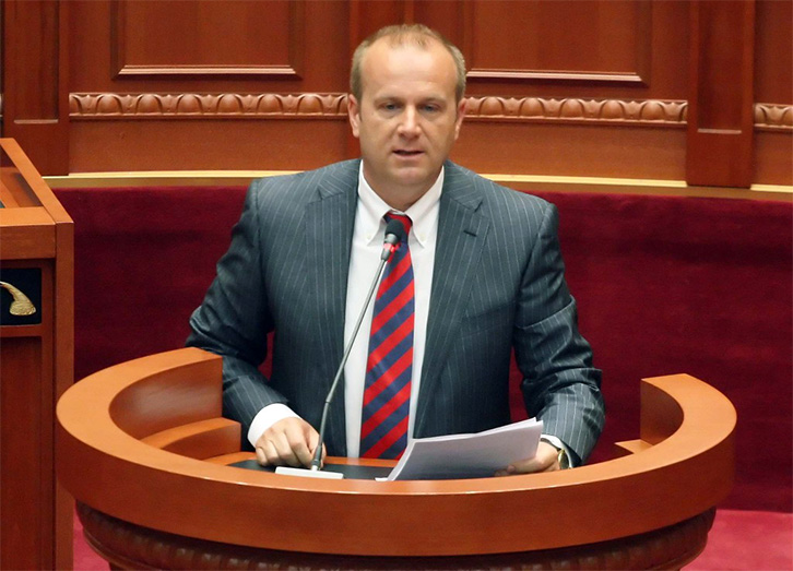 LETRA/ Artan Gaçi dorëhiqet, lajmëron se nuk do të kandidojë për deputet