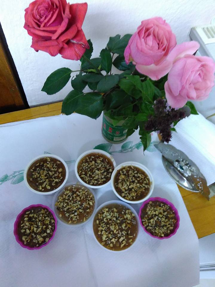 FOTO GALERI/ Publikimi i recetës, kështu e kanë gatuar besimtarët ëmbëlsirën e ashures