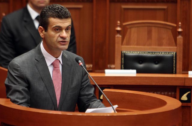 ASTRIT PATOZI/Frikë nga Republika