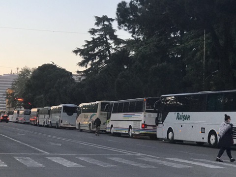 SMS & FOTO SKANDAL/ Rama dhe Nikolla “rrëmbejnë” gjimnazistët për miting