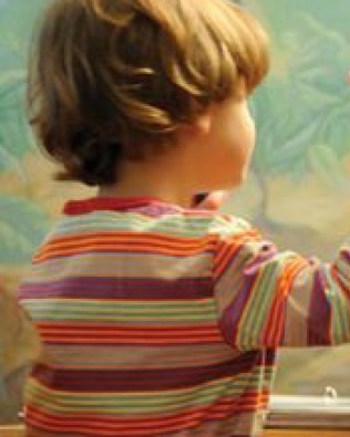 5-vjeçari akuzohet për abuzim seksual: Ja çfarë veprimi bëri ai