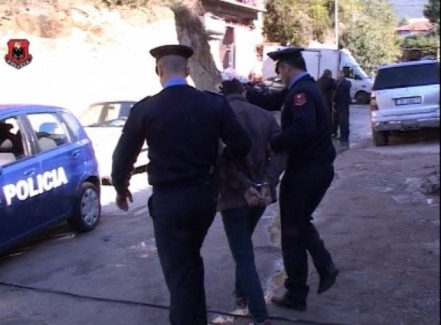 Kurbin, dhunonte të bijën me sende të forta, pranga 51-vjeçarit